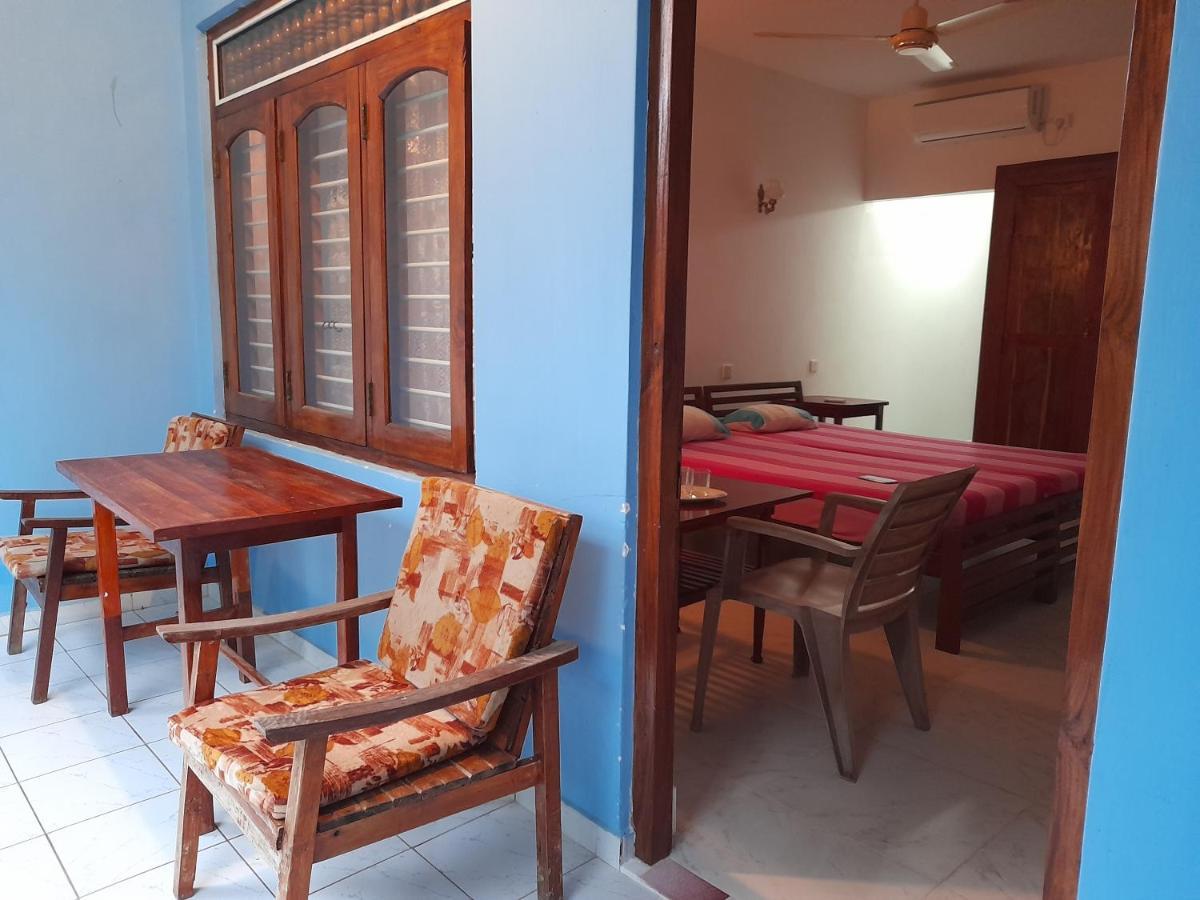 Hotel Santis Hikkaduwa Exterior photo
