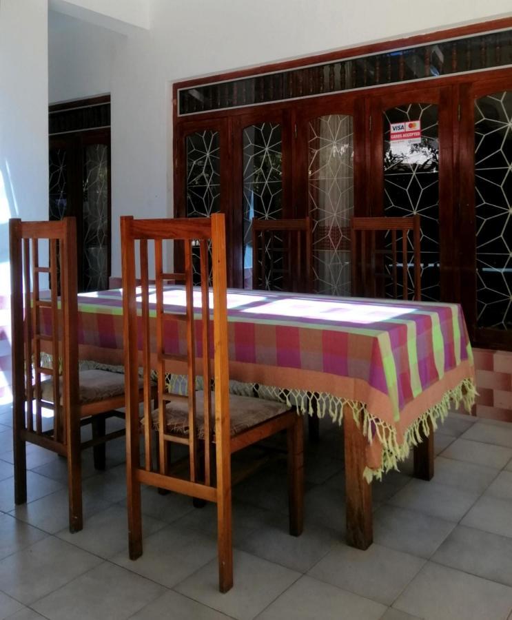 Hotel Santis Hikkaduwa Exterior photo